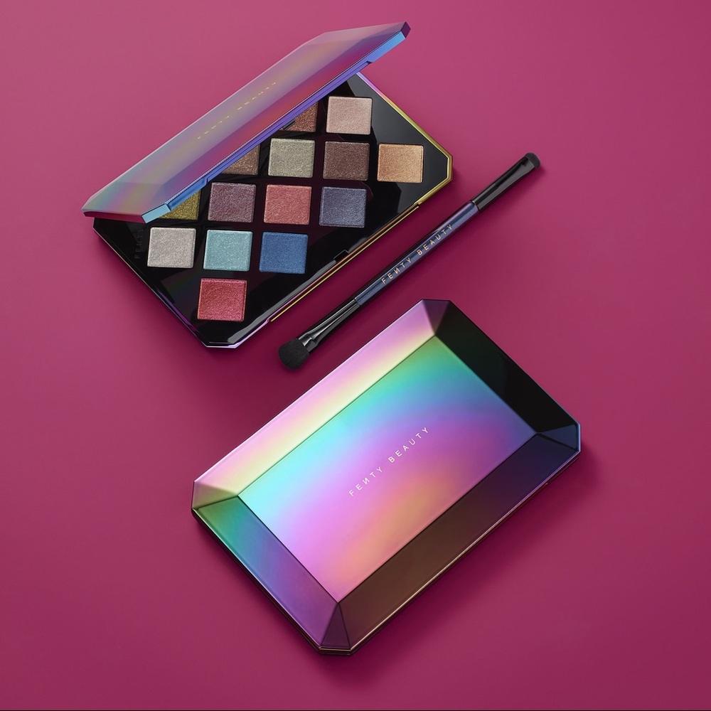 💋FENTY BEAUTY Galaxy Palette